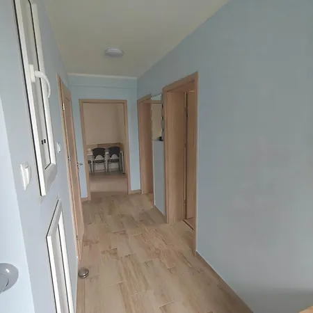 Nowe Mieszkanie Blisko Parku Cytadela Apartman